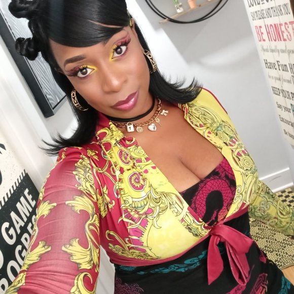 Meet your Posher, Tiffy G. - Picture 15 of 16